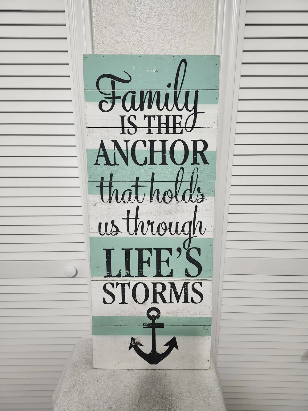 Coastal Family Anchor Wall Sign in Turquoise & White